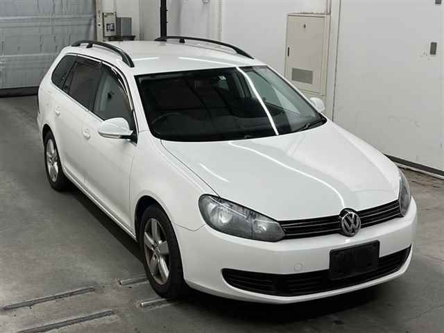 35071 Volkswagen Golf variant 1KCBZ 2012 г. (MIRIVE Saitama)